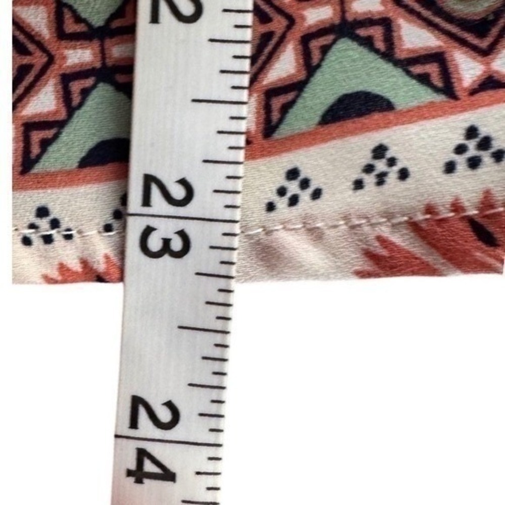 Torrid Plus 3X Boho Elephant Tribal Button Back Detain Flowy Festival Blouse EUC - Picture 9 of 15